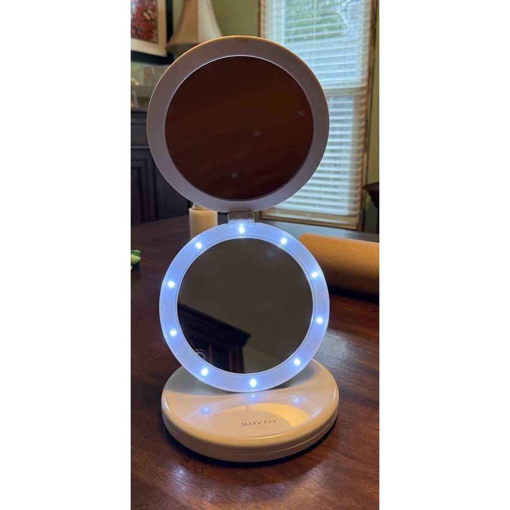 Mary Kay Double Make Up Mirrored Lighted Magnified Folding Mirror - READ DESC